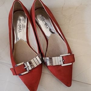 Michael Kors red pointed toe flat shoes，size6